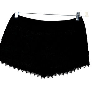 Sans Souci Black Shorts Womens Large Lace Overlay Side Zip Flat Front Mid Rise